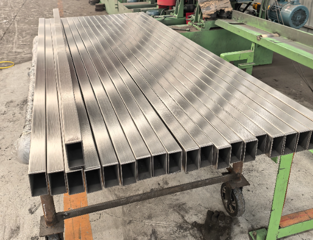 南岸方管 矩形管 无缝方管生产厂家